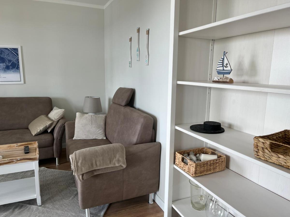 Traumwohnung Mit Stadthafen-Panorama! Zwei Schlafzimmer, Parkplatz Rostock Buitenkant foto